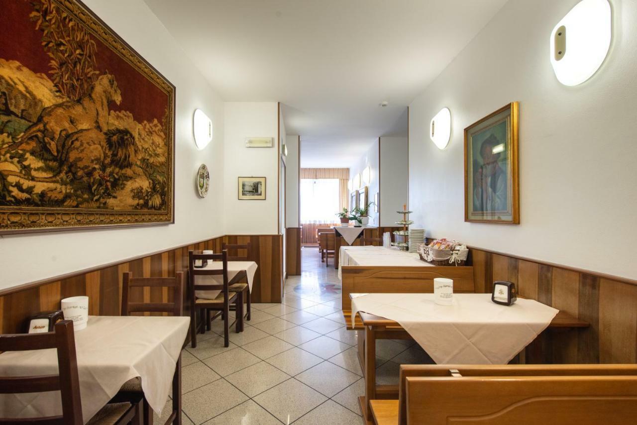 Hotel Fattori Bologna Bagian luar foto
